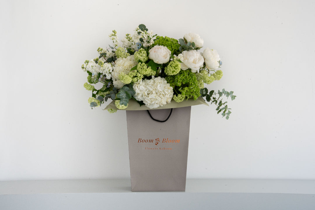 White Peony & Hydrangea Flower Bag